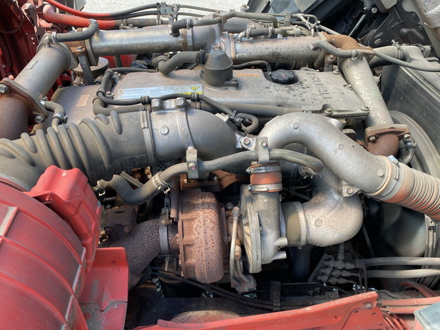 いすゞギガアルミウイング大型（10t）[写真25]