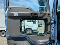 いすゞギガアルミウイング大型（10t）[写真27]