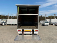 いすゞギガアルミウイング大型（10t）[写真08]