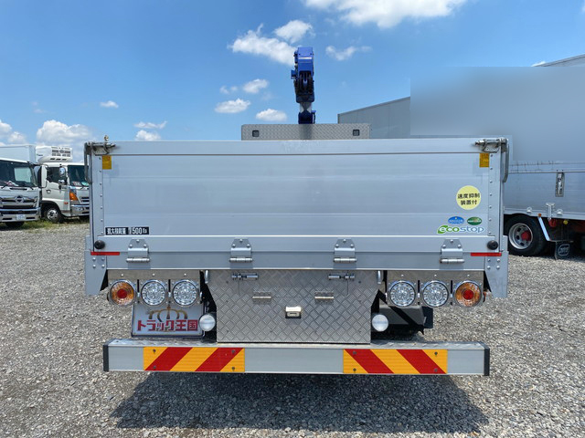 いすゞフォワードクレーン3段増トン（6t・8t）[写真11]