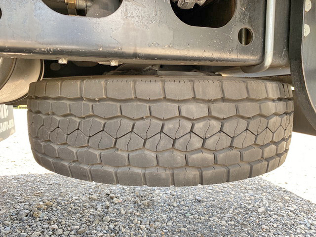 いすゞフォワードクレーン3段増トン（6t・8t）[写真22]