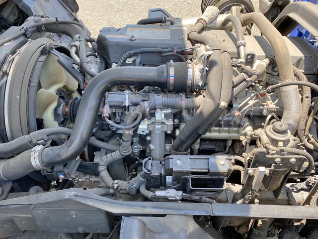 いすゞフォワードクレーン3段増トン（6t・8t）[写真28]