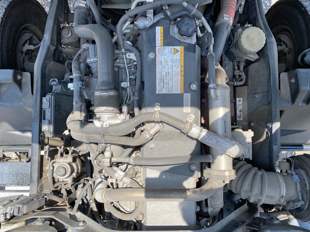 いすゞフォワードクレーン3段増トン（6t・8t）[写真29]