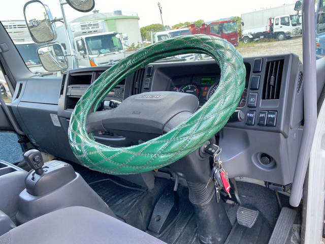 いすゞフォワードクレーン3段増トン（6t・8t）[写真34]