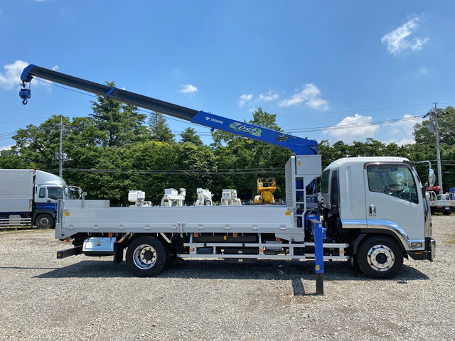 いすゞフォワードクレーン3段増トン（6t・8t）[写真08]