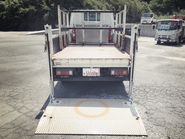 三菱ふそうキャンター平ボディ小型（2t・3t）[写真12]