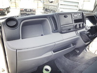 三菱ふそうキャンター平ボディ小型（2t・3t）[写真30]