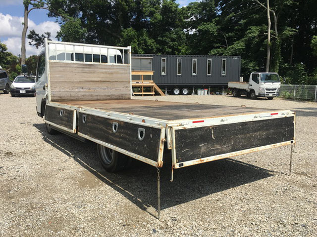 三菱ふそうキャンター平ボディ小型（2t・3t）[写真11]