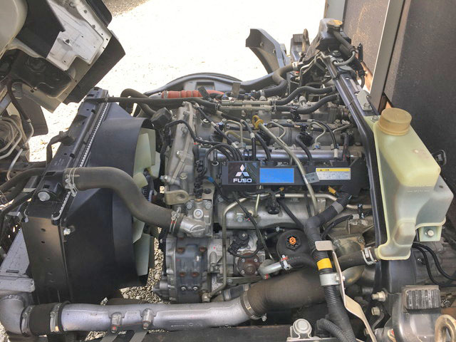 三菱ふそうキャンター平ボディ小型（2t・3t）[写真26]