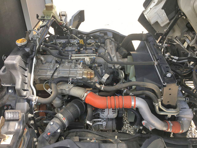 三菱ふそうキャンター平ボディ小型（2t・3t）[写真27]