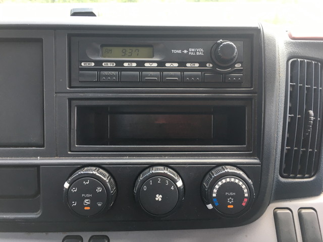 三菱ふそうキャンター平ボディ小型（2t・3t）[写真37]