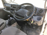 日野デュトロ平ボディ小型（2t・3t）[写真29]