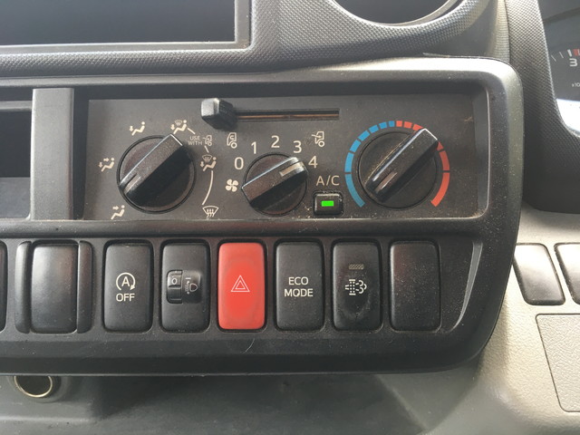 日野デュトロ平ボディ小型（2t・3t）[写真35]