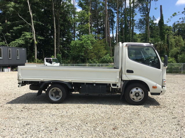 日野デュトロ平ボディ小型（2t・3t）[写真06]