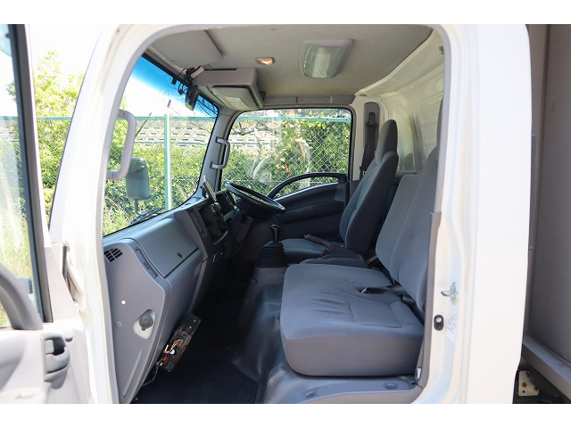 マツダタイタンアルミウイング小型（2t・3t）[写真10]