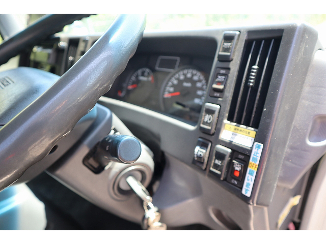 マツダタイタンアルミウイング小型（2t・3t）[写真27]