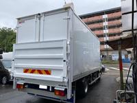 三菱ふそうファイターアルミバン中型（4t）[写真02]