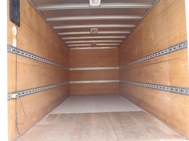 三菱ふそうファイターアルミバン中型（4t）[写真08]