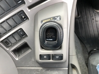 UDトラックスクオントレーラーヘッド（トラクターヘッド）大型（10t）[写真13]