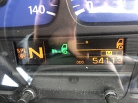 UDトラックスクオントレーラーヘッド（トラクターヘッド）大型（10t）[写真14]