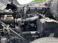 UDトラックスクオントレーラーヘッド（トラクターヘッド）大型（10t）[写真16]