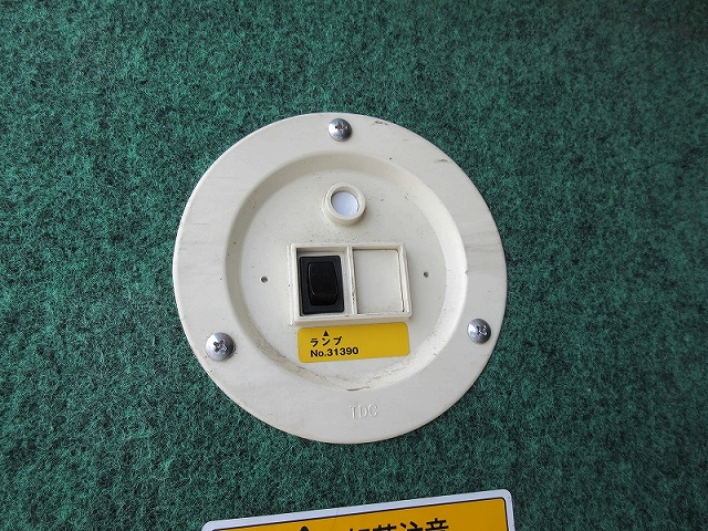 三菱ふそうキャンターアルミバン小型（2t・3t）[写真13]