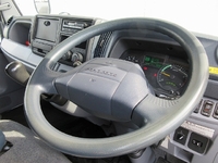 三菱ふそうキャンターアルミバン小型（2t・3t）[写真26]