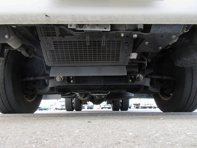 三菱ふそうキャンターアルミバン小型（2t・3t）[写真17]