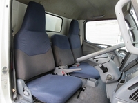 三菱ふそうキャンターアルミバン小型（2t・3t）[写真26]