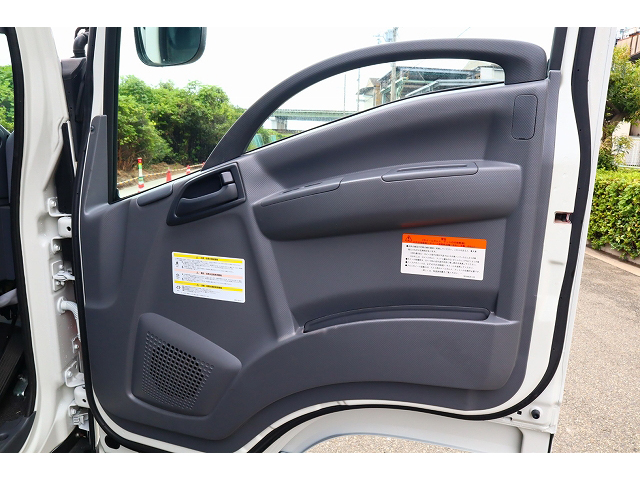 いすゞフォワードアルミウイング中型（4t）[写真09]