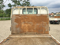 三菱ふそうキャンター平ボディ小型（2t・3t）[写真13]