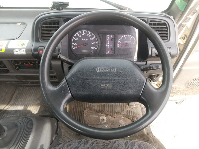 いすゞエルフアルミブロック小型（2t・3t）[写真36]