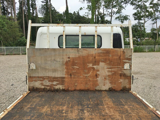 三菱ふそうキャンター平ボディ小型（2t・3t）[写真14]