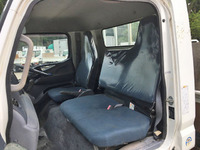 三菱ふそうキャンター平ボディ小型（2t・3t）[写真33]