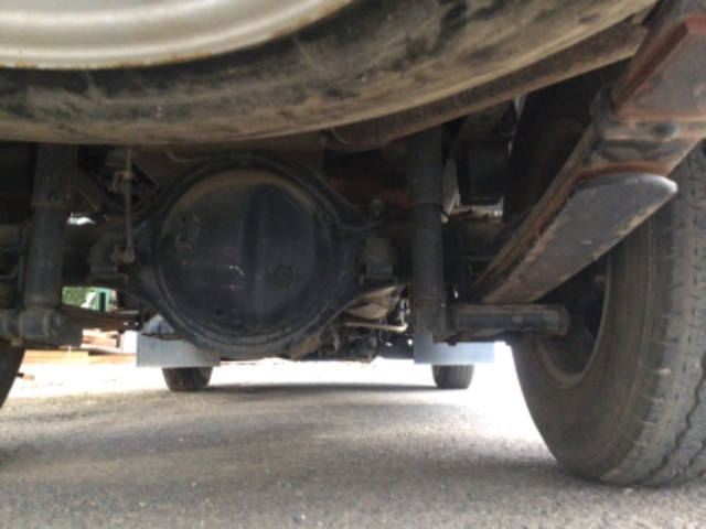 三菱ふそうキャンターガッツ平ボディ小型（2t・3t）[写真12]