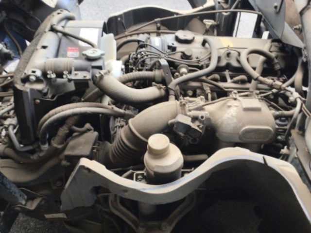 三菱ふそうキャンターガッツ平ボディ小型（2t・3t）[写真13]