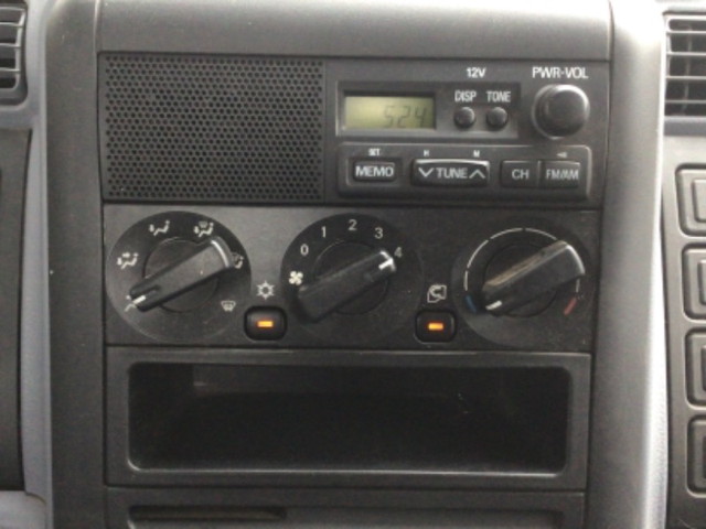 三菱ふそうキャンターガッツ平ボディ小型（2t・3t）[写真21]