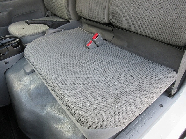 トヨタトヨエースアルミバン小型（2t・3t）[写真34]