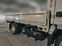 三菱ふそうキャンターガッツ平ボディ小型（2t・3t）[写真12]