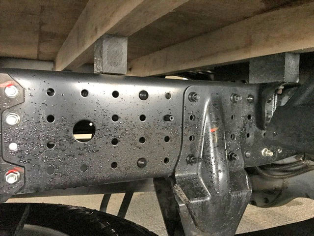 三菱ふそうキャンターガッツ平ボディ小型（2t・3t）[写真16]