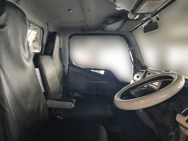 三菱ふそうキャンターガッツ平ボディ小型（2t・3t）[写真22]