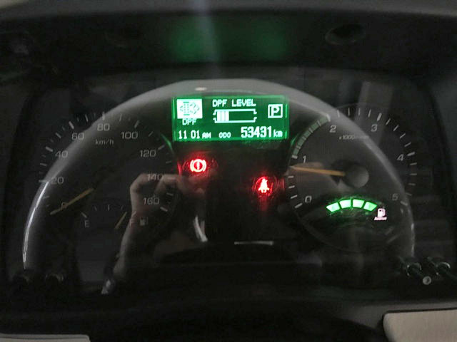 三菱ふそうキャンターガッツ平ボディ小型（2t・3t）[写真32]