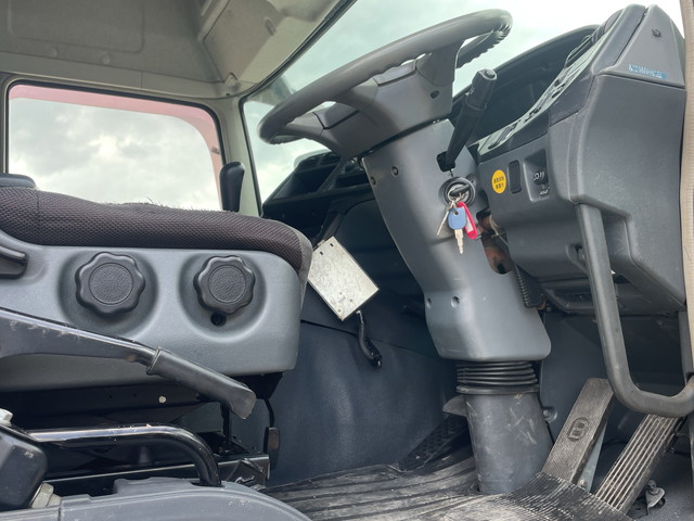 三菱ふそうスーパーグレートダンプ大型（10t）[写真27]