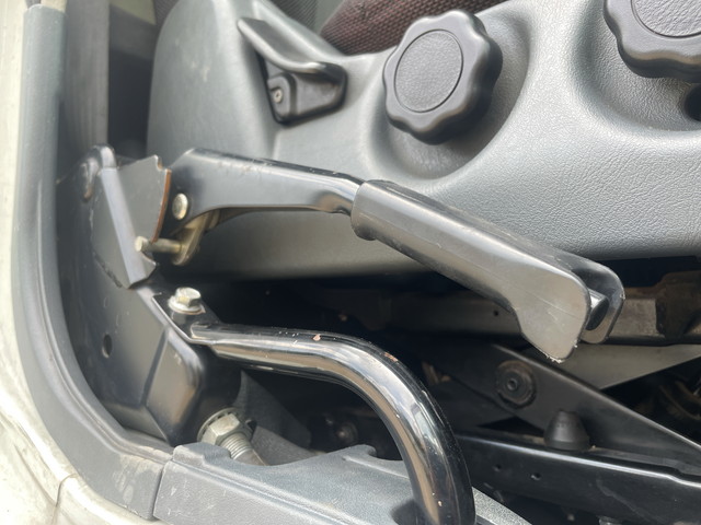 三菱ふそうスーパーグレートダンプ大型（10t）[写真30]