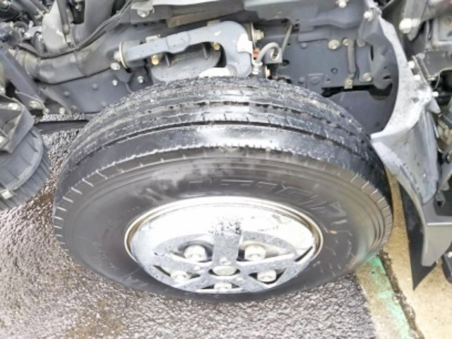 いすゞエルフ高所作業車小型（2t・3t）[写真18]