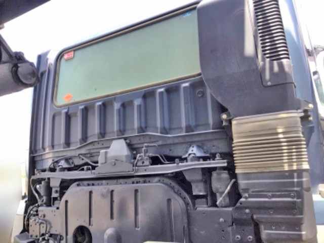 三菱ふそうスーパーグレートダンプ大型（10t）[写真12]