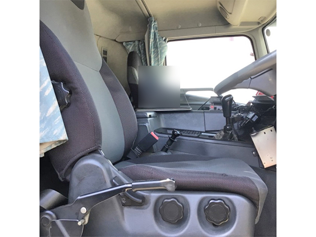 三菱ふそうスーパーグレートダンプ大型（10t）[写真30]