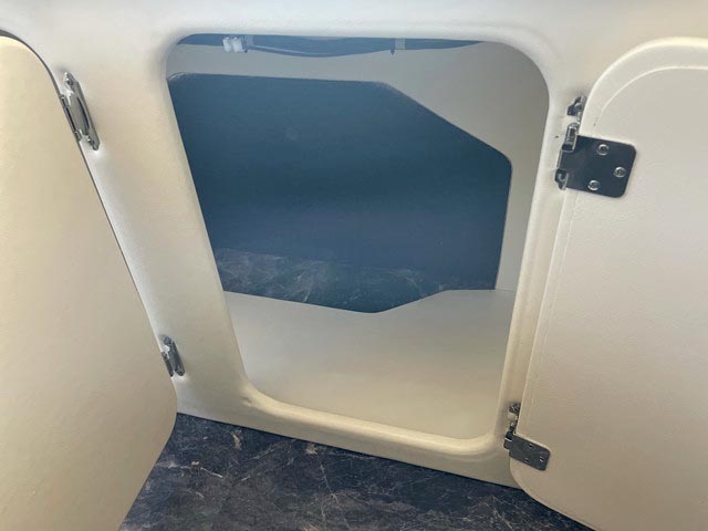 トヨタハイエースキャンピングカー小型（2t・3t）[写真34]