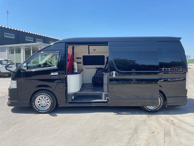 トヨタハイエースキャンピングカー小型（2t・3t）[写真06]