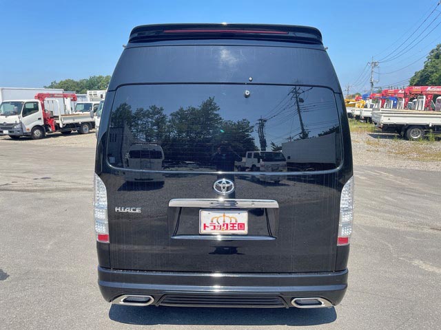 トヨタハイエースキャンピングカー小型（2t・3t）[写真09]